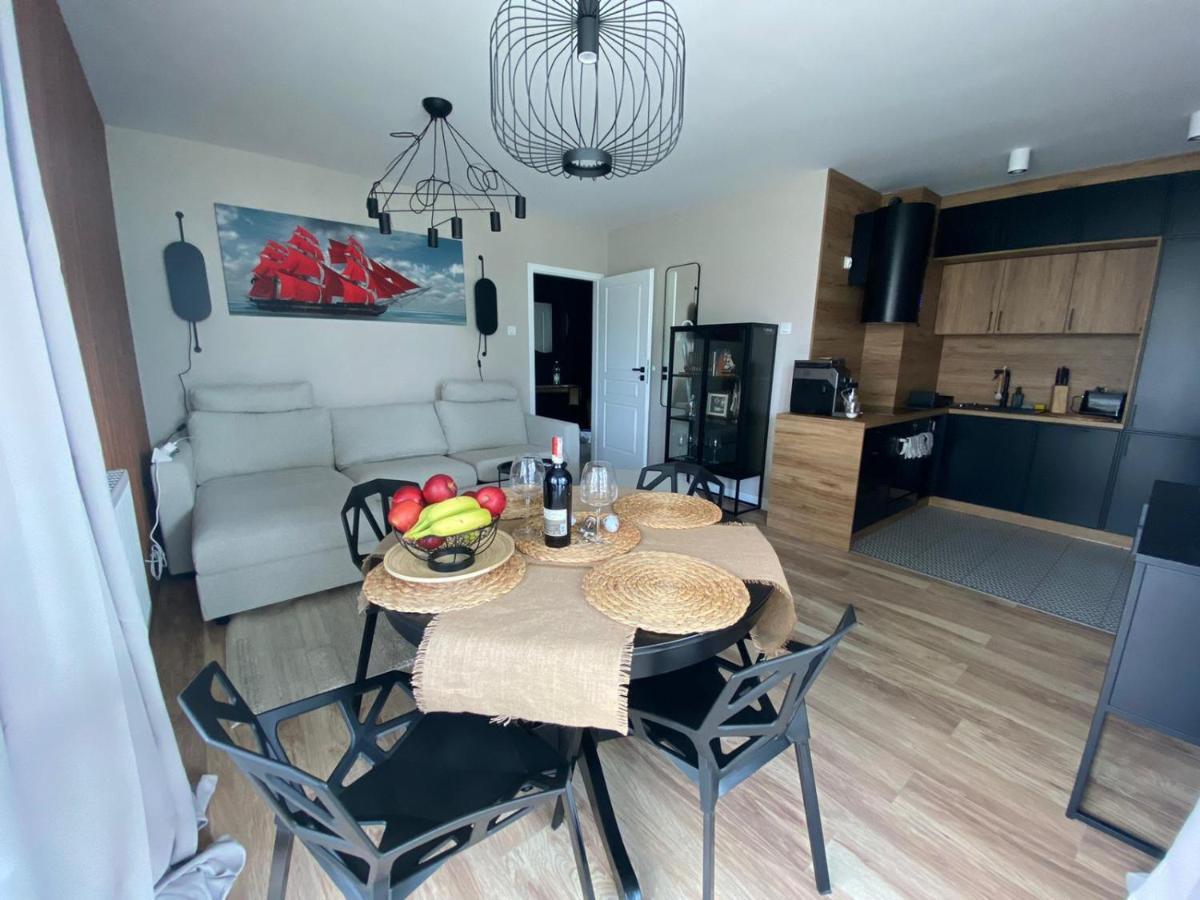 Appartamento Apartament Vela Kołobrzeg Esterno foto